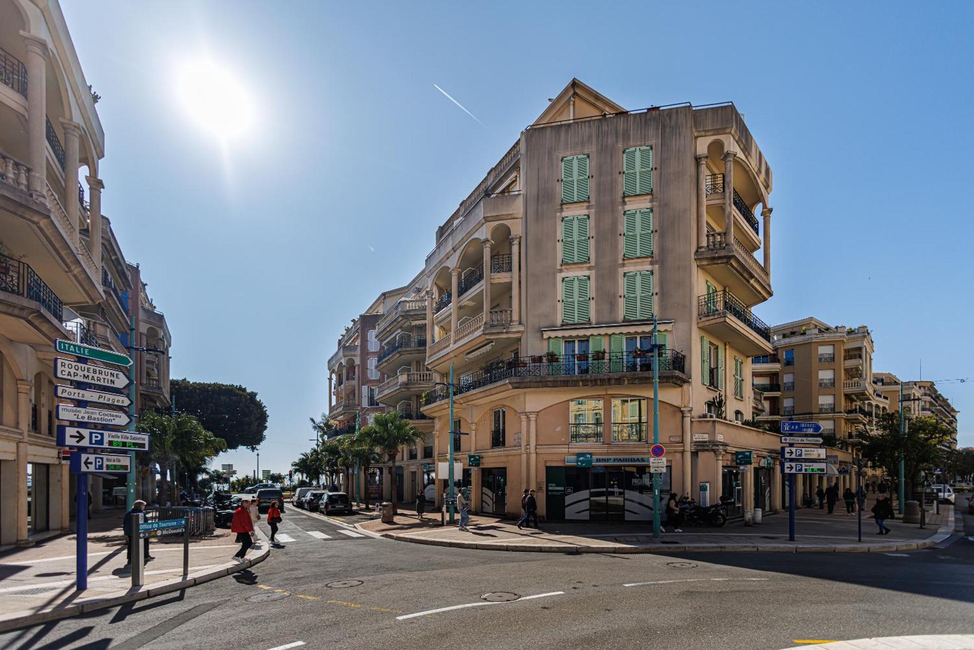 Le Victoria, Elegant T2 Au Bord Des Plages, Piscine, Sauna Menton Bagian luar foto